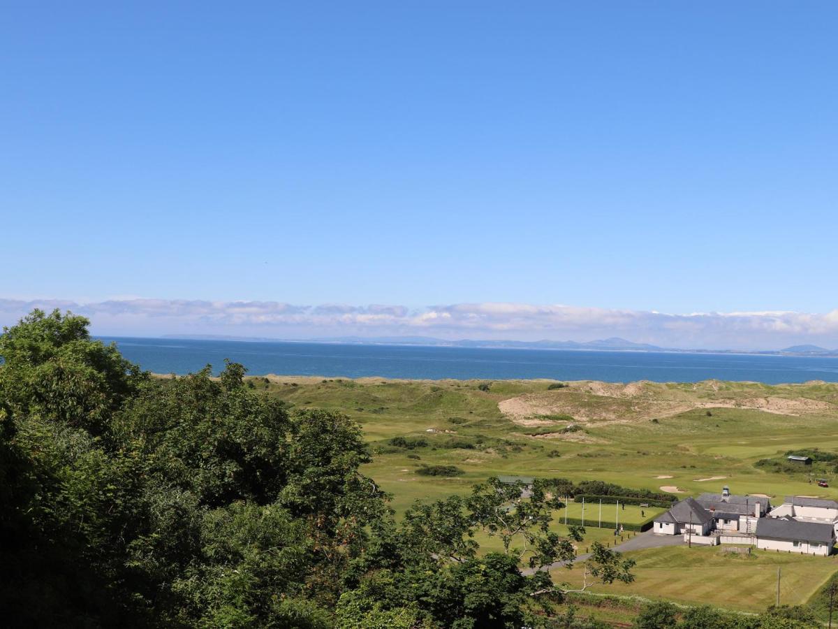 The Doll'S House Villa Harlech Exterior photo
